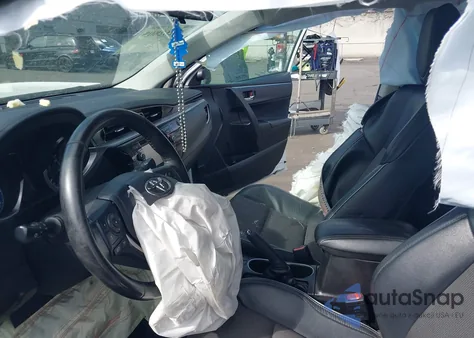 2016 Toyota Corolla S Plus z USA, uszkodzony, nr VIN 5YFBURHE8GP469287